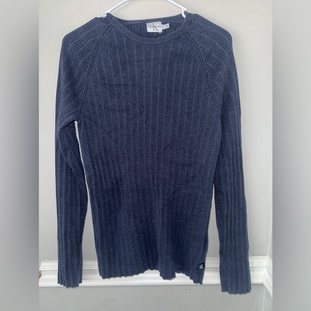 Calvin Klein ~ Women’s Jeans Ribbed Pattern Dark‎ Blue sweater In Medium